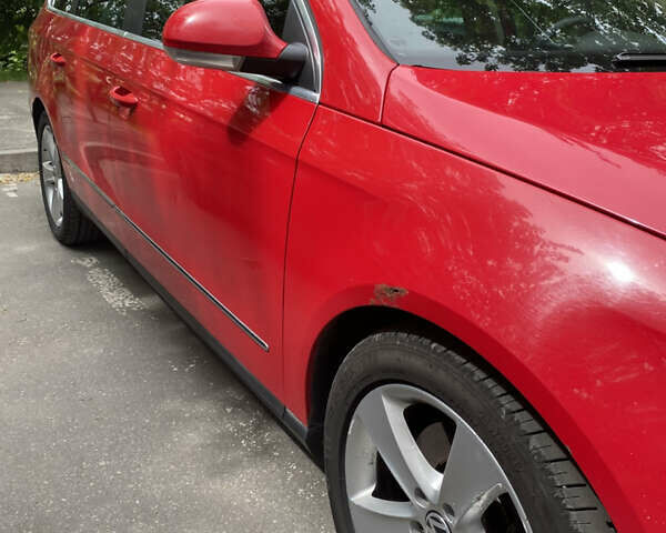 Красный Фольксваген Пассат, объемом двигателя 2 л и пробегом 290 тыс. км за 6500 $, фото 5 на Automoto.ua