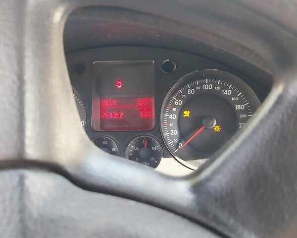 Червоний Фольксваген Пассат, об'ємом двигуна 2 л та пробігом 280 тис. км за 6000 $, фото 14 на Automoto.ua