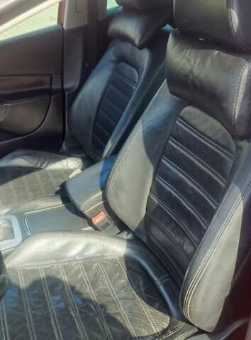 Красный Фольксваген Пассат, объемом двигателя 1.97 л и пробегом 250 тыс. км за 6800 $, фото 9 на Automoto.ua