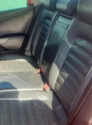 Красный Фольксваген Пассат, объемом двигателя 1.97 л и пробегом 250 тыс. км за 6800 $, фото 5 на Automoto.ua