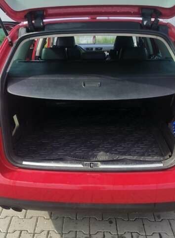 Красный Фольксваген Пассат, объемом двигателя 1.97 л и пробегом 250 тыс. км за 6800 $, фото 4 на Automoto.ua