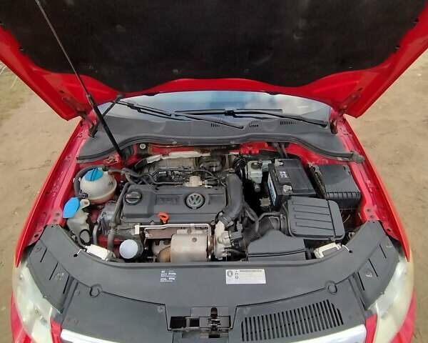 Червоний Фольксваген Пассат, об'ємом двигуна 1.4 л та пробігом 226 тис. км за 5500 $, фото 5 на Automoto.ua