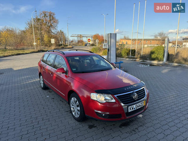 Красный Фольксваген Пассат, объемом двигателя 1.4 л и пробегом 200 тыс. км за 4750 $, фото 2 на Automoto.ua