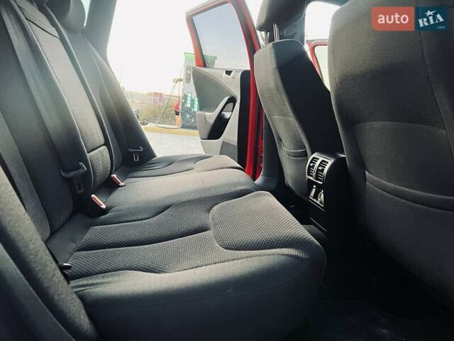 Красный Фольксваген Пассат, объемом двигателя 0 л и пробегом 235 тыс. км за 4999 $, фото 15 на Automoto.ua