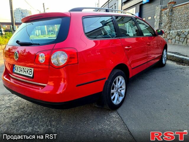 Красный Фольксваген Пассат, объемом двигателя 1.8 л и пробегом 211 тыс. км за 6800 $, фото 1 на Automoto.ua