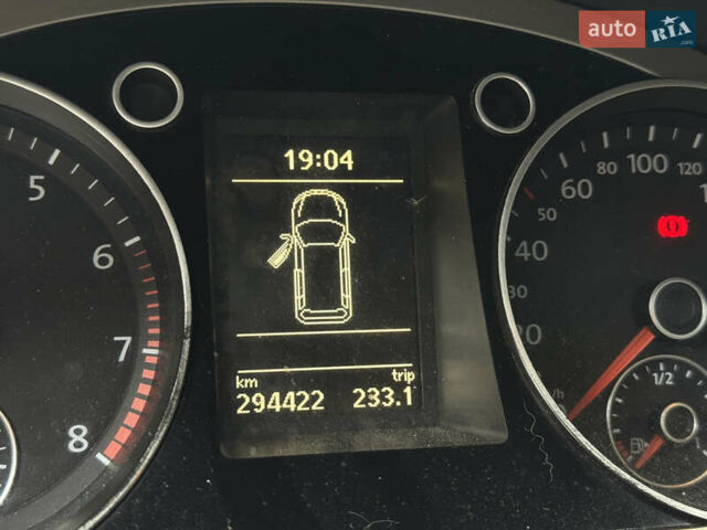 Червоний Фольксваген Пассат, об'ємом двигуна 1.4 л та пробігом 294 тис. км за 6550 $, фото 34 на Automoto.ua