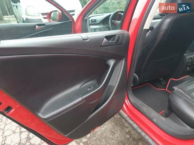 Червоний Фольксваген Пассат, об'ємом двигуна 1.4 л та пробігом 294 тис. км за 7400 $, фото 3 на Automoto.ua