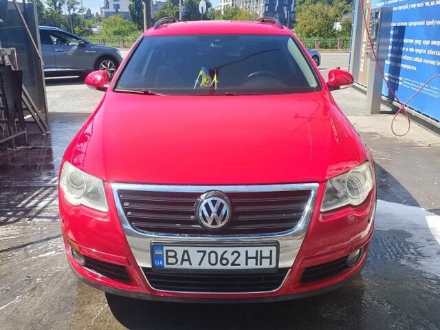 Красный Фольксваген Пассат, объемом двигателя 1.6 л и пробегом 311 тыс. км за 6200 $, фото 6 на Automoto.ua
