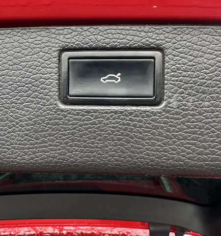 Красный Фольксваген Пассат, объемом двигателя 1.97 л и пробегом 209 тыс. км за 11900 $, фото 23 на Automoto.ua