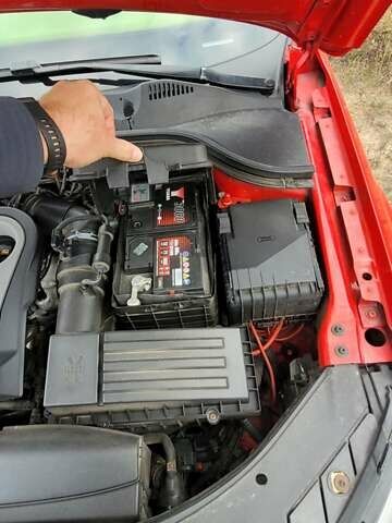 Червоний Фольксваген Пассат, об'ємом двигуна 1.97 л та пробігом 207 тис. км за 12000 $, фото 19 на Automoto.ua