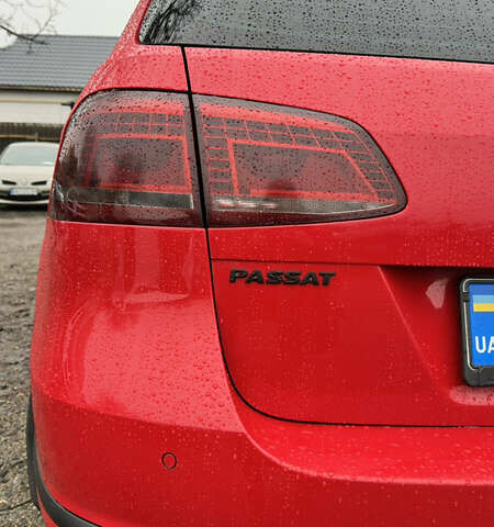 Красный Фольксваген Пассат, объемом двигателя 1.97 л и пробегом 209 тыс. км за 11900 $, фото 15 на Automoto.ua