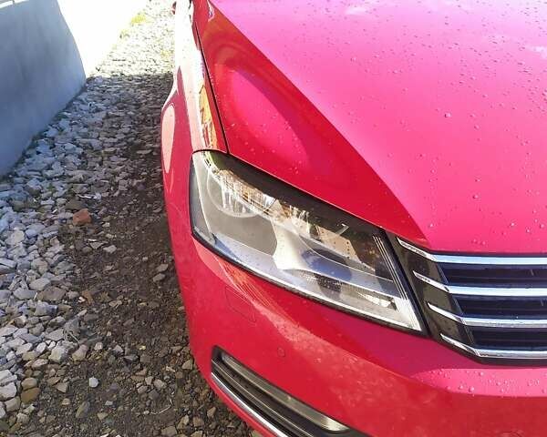 Червоний Фольксваген Пассат, об'ємом двигуна 2 л та пробігом 280 тис. км за 11300 $, фото 1 на Automoto.ua