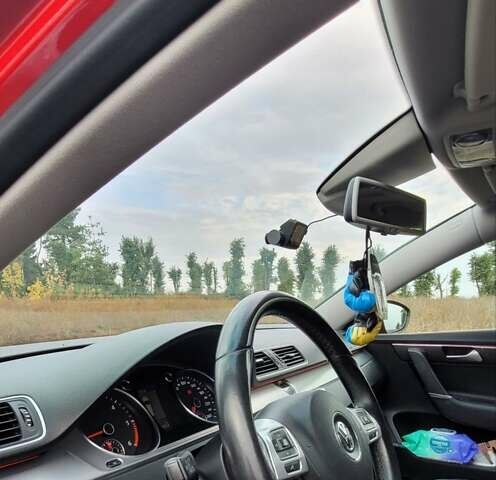 Червоний Фольксваген Пассат, об'ємом двигуна 1.97 л та пробігом 207 тис. км за 12000 $, фото 24 на Automoto.ua