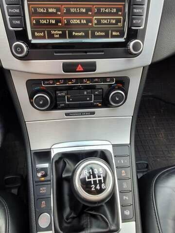 Червоний Фольксваген Пассат, об'ємом двигуна 1.97 л та пробігом 207 тис. км за 12000 $, фото 27 на Automoto.ua