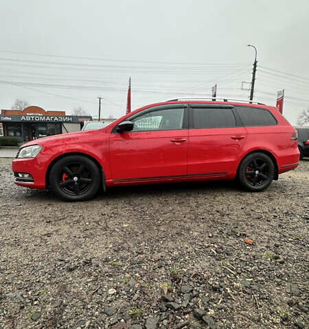 Красный Фольксваген Пассат, объемом двигателя 1.97 л и пробегом 209 тыс. км за 11900 $, фото 2 на Automoto.ua