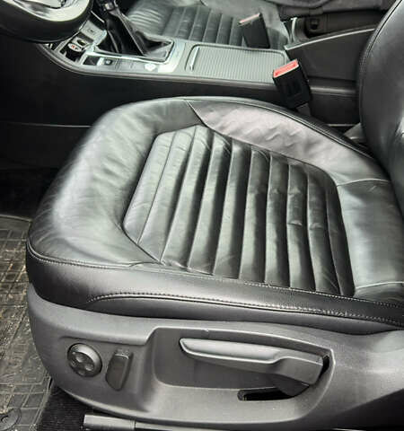 Красный Фольксваген Пассат, объемом двигателя 1.97 л и пробегом 209 тыс. км за 11900 $, фото 27 на Automoto.ua