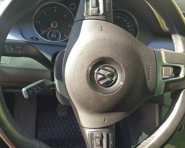 Червоний Фольксваген Пассат, об'ємом двигуна 2 л та пробігом 280 тис. км за 11300 $, фото 9 на Automoto.ua