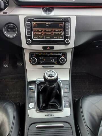 Червоний Фольксваген Пассат, об'ємом двигуна 1.97 л та пробігом 207 тис. км за 12000 $, фото 9 на Automoto.ua