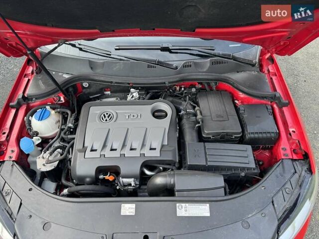 Красный Фольксваген Пассат, объемом двигателя 2 л и пробегом 205 тыс. км за 9450 $, фото 31 на Automoto.ua