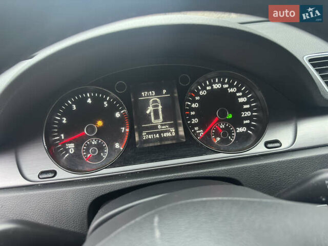 Красный Фольксваген Пассат, объемом двигателя 1.39 л и пробегом 275 тыс. км за 7200 $, фото 27 на Automoto.ua