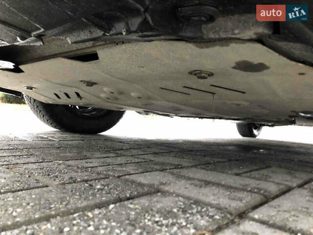 Красный Фольксваген Пассат, объемом двигателя 1.6 л и пробегом 211 тыс. км за 9800 $, фото 19 на Automoto.ua