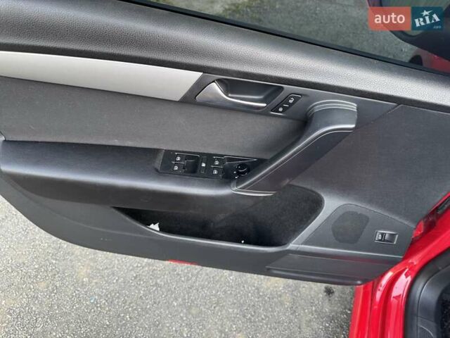 Красный Фольксваген Пассат, объемом двигателя 2 л и пробегом 205 тыс. км за 9450 $, фото 26 на Automoto.ua