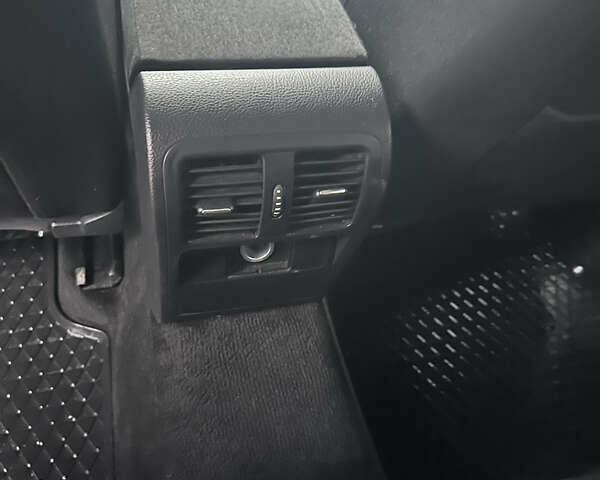 Красный Фольксваген Пассат, объемом двигателя 1.4 л и пробегом 274 тыс. км за 7450 $, фото 33 на Automoto.ua