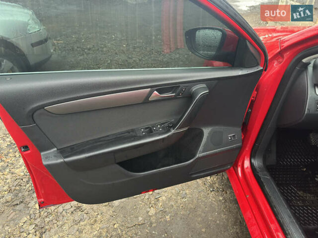 Красный Фольксваген Пассат, объемом двигателя 1.4 л и пробегом 274 тыс. км за 7450 $, фото 18 на Automoto.ua