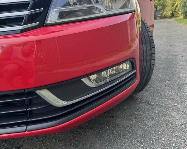 Красный Фольксваген Пассат, объемом двигателя 2 л и пробегом 205 тыс. км за 9450 $, фото 29 на Automoto.ua