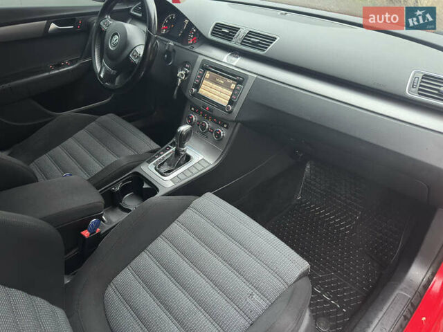 Красный Фольксваген Пассат, объемом двигателя 1.4 л и пробегом 274 тыс. км за 7450 $, фото 38 на Automoto.ua