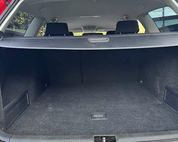 Красный Фольксваген Пассат, объемом двигателя 2 л и пробегом 205 тыс. км за 9450 $, фото 22 на Automoto.ua