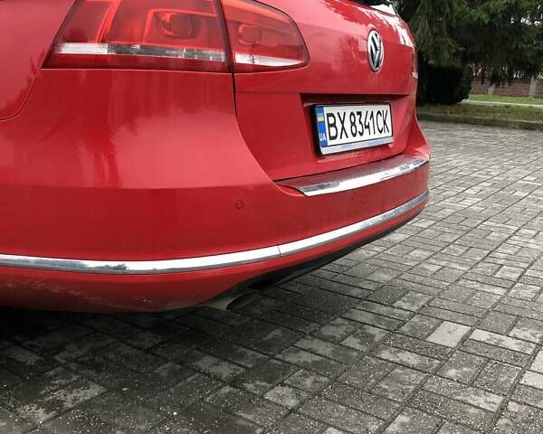 Красный Фольксваген Пассат, объемом двигателя 1.6 л и пробегом 211 тыс. км за 10500 $, фото 4 на Automoto.ua