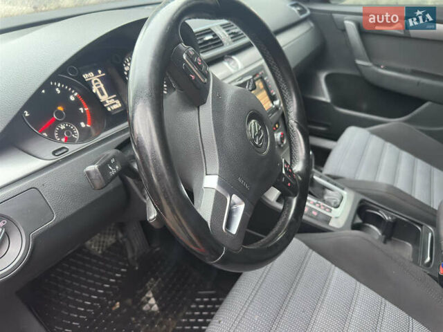 Красный Фольксваген Пассат, объемом двигателя 1.4 л и пробегом 274 тыс. км за 7450 $, фото 23 на Automoto.ua