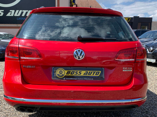 Красный Фольксваген Пассат, объемом двигателя 2 л и пробегом 327 тыс. км за 11550 $, фото 4 на Automoto.ua