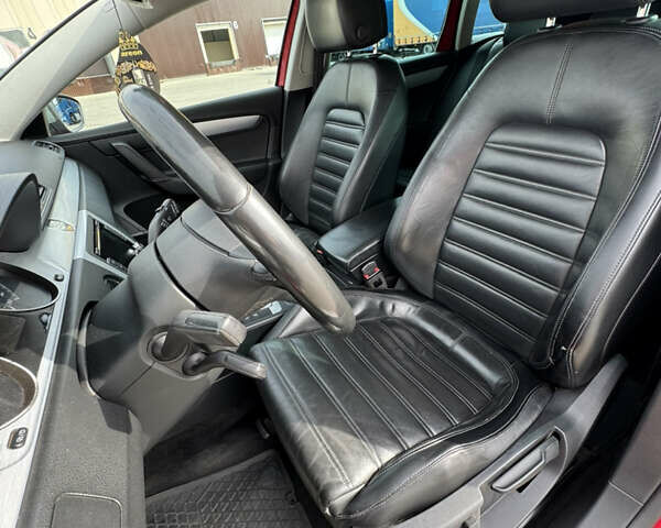 Красный Фольксваген Пассат, объемом двигателя 1.97 л и пробегом 289 тыс. км за 11700 $, фото 12 на Automoto.ua