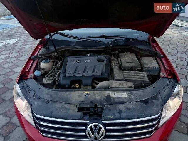 Красный Фольксваген Пассат, объемом двигателя 2 л и пробегом 275 тыс. км за 8555 $, фото 27 на Automoto.ua