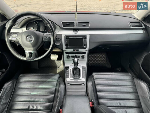 Красный Фольксваген Пассат, объемом двигателя 1.97 л и пробегом 289 тыс. км за 11700 $, фото 8 на Automoto.ua