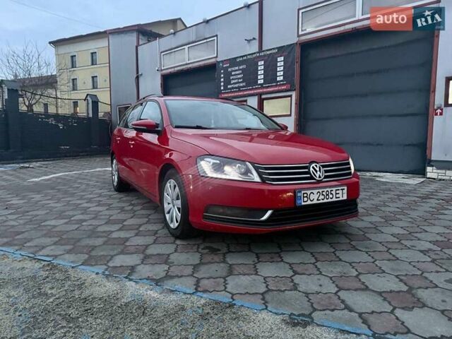 Красный Фольксваген Пассат, объемом двигателя 2 л и пробегом 275 тыс. км за 8555 $, фото 1 на Automoto.ua