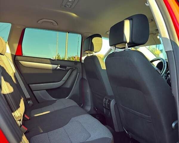 Червоний Фольксваген Пассат, об'ємом двигуна 1.97 л та пробігом 288 тис. км за 11500 $, фото 10 на Automoto.ua