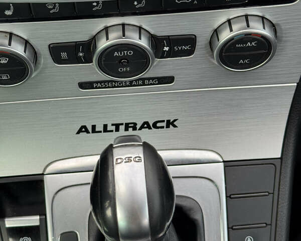 Красный Фольксваген Пассат, объемом двигателя 1.97 л и пробегом 289 тыс. км за 11700 $, фото 17 на Automoto.ua