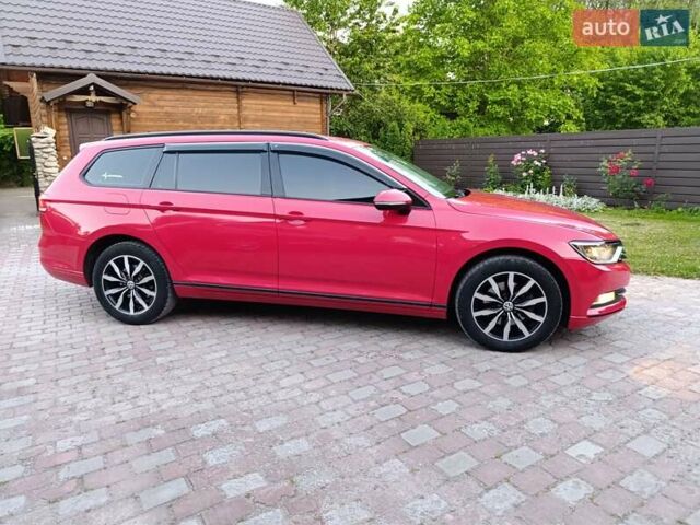 Красный Фольксваген Пассат, объемом двигателя 1.6 л и пробегом 250 тыс. км за 11300 $, фото 3 на Automoto.ua