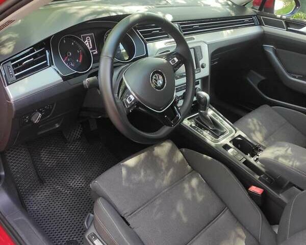 Червоний Фольксваген Пассат, об'ємом двигуна 2 л та пробігом 270 тис. км за 14200 $, фото 6 на Automoto.ua