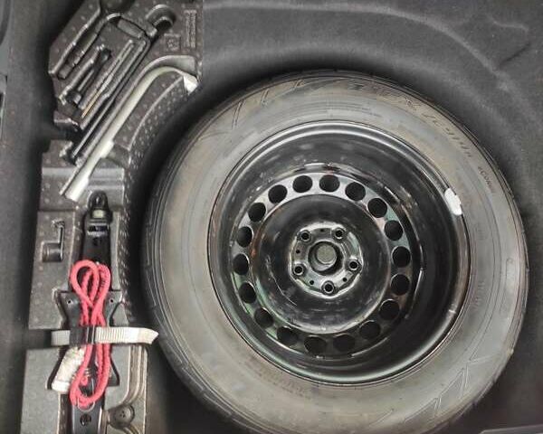 Червоний Фольксваген Пассат, об'ємом двигуна 2 л та пробігом 270 тис. км за 14200 $, фото 13 на Automoto.ua