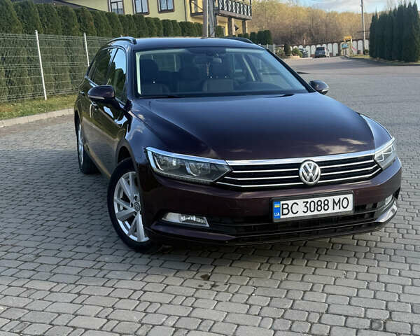 Красный Фольксваген Пассат, объемом двигателя 1.97 л и пробегом 301 тыс. км за 14800 $, фото 2 на Automoto.ua