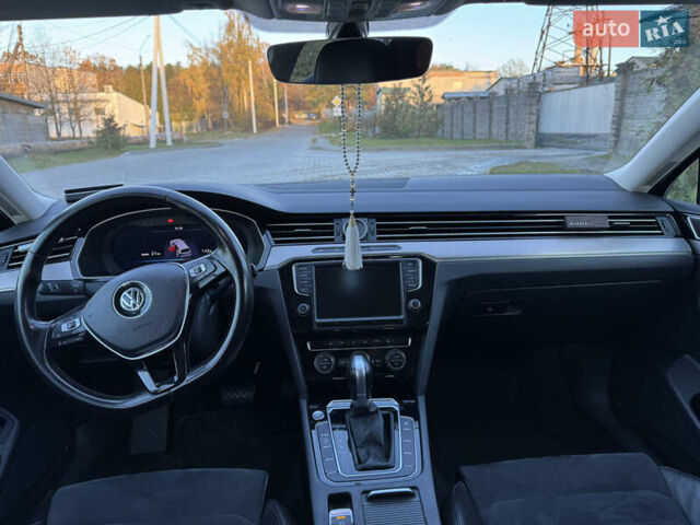 Червоний Фольксваген Пассат, об'ємом двигуна 1.97 л та пробігом 201 тис. км за 18700 $, фото 19 на Automoto.ua