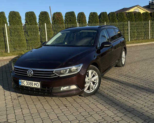 Красный Фольксваген Пассат, объемом двигателя 1.97 л и пробегом 301 тыс. км за 14800 $, фото 4 на Automoto.ua