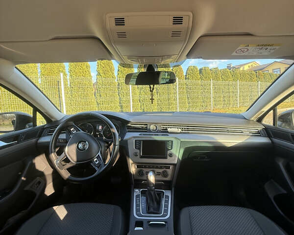 Красный Фольксваген Пассат, объемом двигателя 1.97 л и пробегом 301 тыс. км за 14800 $, фото 16 на Automoto.ua