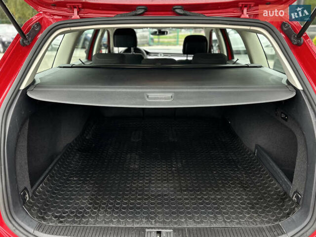 Красный Фольксваген Пассат, объемом двигателя 1.6 л и пробегом 276 тыс. км за 14300 $, фото 18 на Automoto.ua