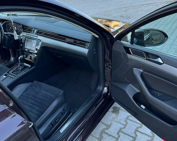 Червоний Фольксваген Пассат, об'ємом двигуна 1.97 л та пробігом 201 тис. км за 18700 $, фото 17 на Automoto.ua