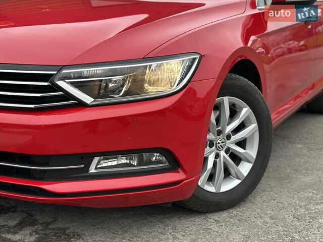 Красный Фольксваген Пассат, объемом двигателя 1.6 л и пробегом 276 тыс. км за 14300 $, фото 4 на Automoto.ua